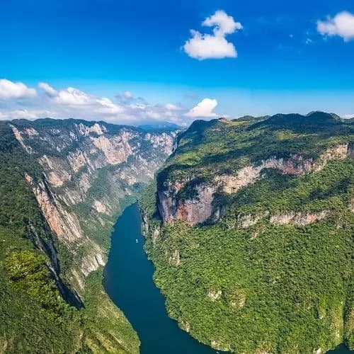 Día 1: Paquete de 7 días por Chiapas: Tuxtla Gutiérrez - Cañón del Sumidero - Chiapa de Corzo - San Cristóbal de las Casas