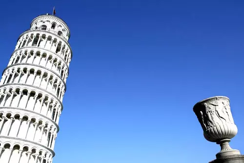 Torre de Pisa en Plaza de los Milagros | Centro Histórico de Pisa | Museo Botánico de la Universidad de Pisa.