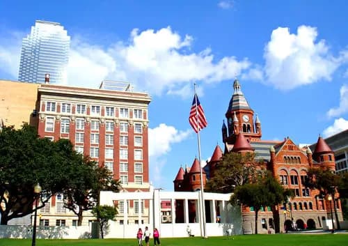 Dallas World Aquarium | Arboretum and Botanical Garden of Dallas | Dealey Plaza.