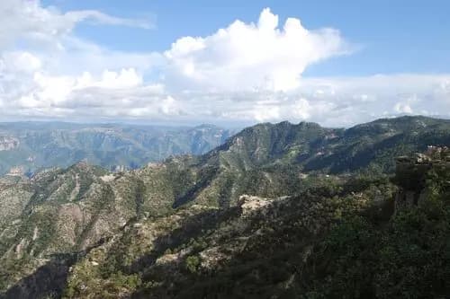 6 Días Primera Superior (Lunes y Miércoles Tren Chepe Express Primera Clase: Chihuahua-Creel-Barrancas-Bahuichivo-El Fuerte-Mochis - Barrancas del Cobre